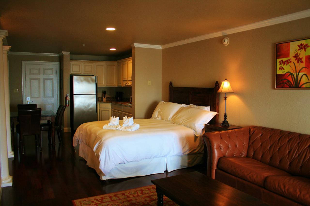 Oasis Suites Hotel 낙스헤드 외부 사진