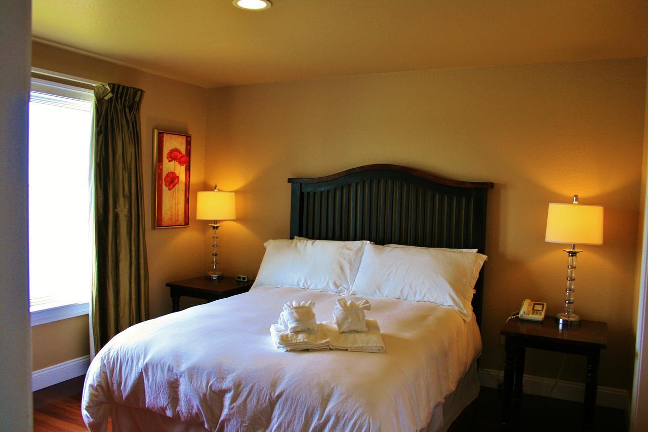 Oasis Suites Hotel 낙스헤드 외부 사진